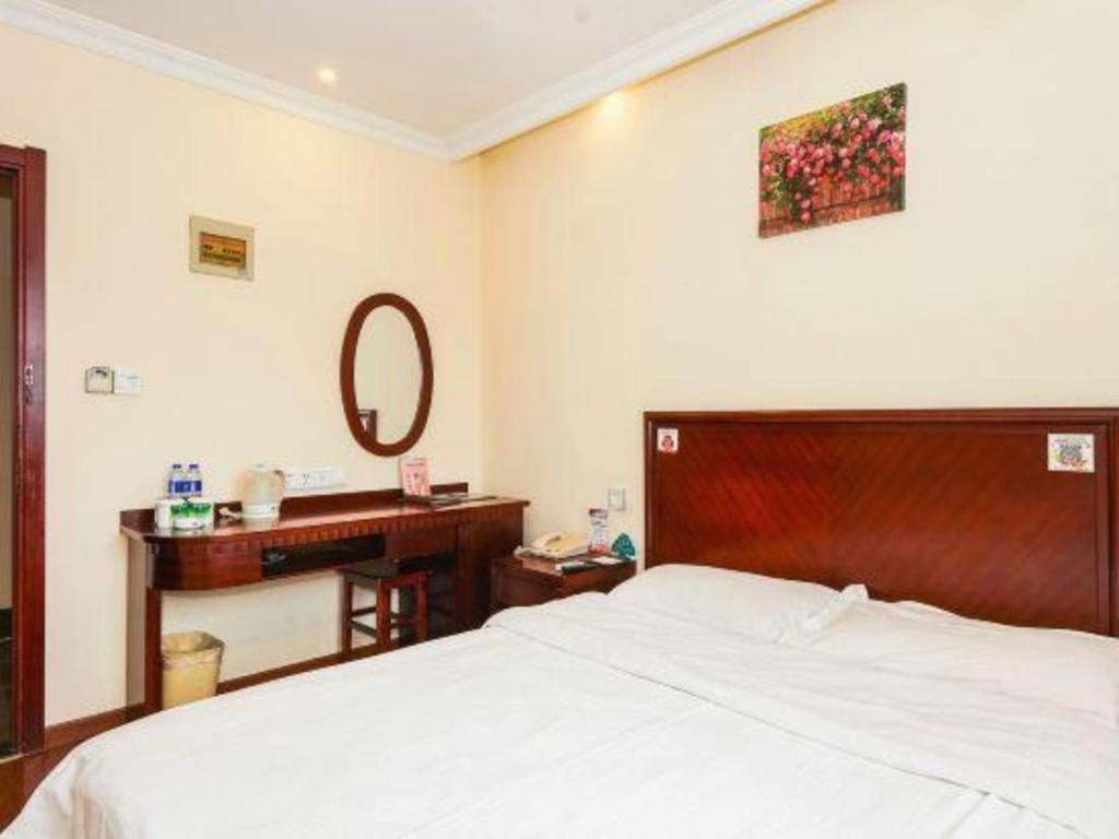 Greentree Inn Suzhou Wujiang Zhenze Town Zhennan Road Express Hotel Exterior photo