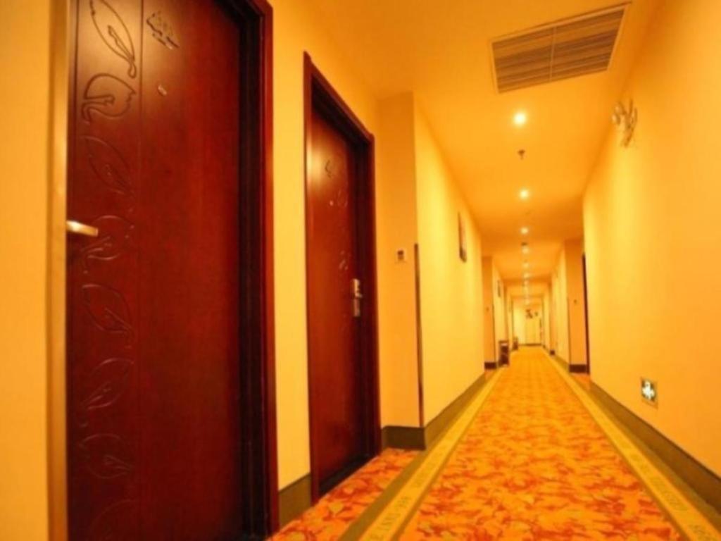 Greentree Inn Suzhou Wujiang Zhenze Town Zhennan Road Express Hotel Exterior photo